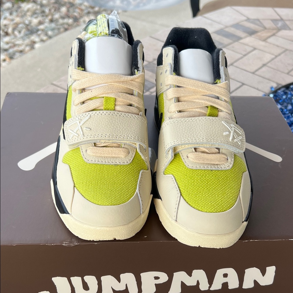 Jump Kids Sneakers - Lime and Beige